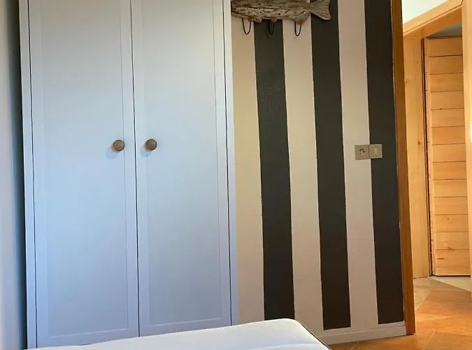 Pure Nature بيت للعطل